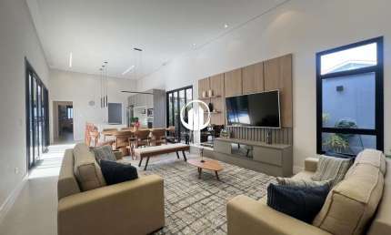 Casa a venda com 4 dormitórios no Jardim Tereza Cristina - Jundiaí /SP