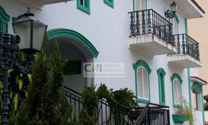 Casa com 6 quartos para alugar na Avenida Higienópolis, ., Centro, Londrina