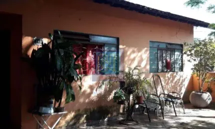 Casa com 4 quartos à venda na Rua Alberto Liutti, 249, Cafezal, Londrina