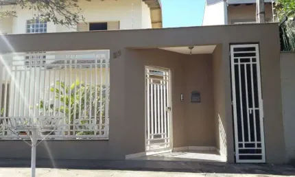 Casa com 3 quartos à venda na Rua Serra dos Andes, 55, Messiânico, Londrina