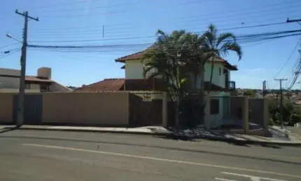 Casa com 3 quartos à venda na Rua Antônio de Angeli, 303, Jardim Itália, Cambé