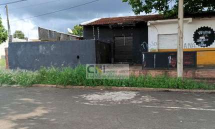 Casa com 3 quartos à venda na Rua Chavantes, 468, Vila Goes, Londrina
