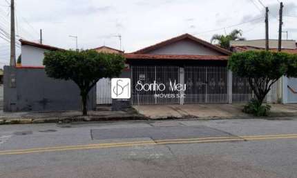 Venda de Casa de Esquina no Jardim Santa Maria - Jacareí
