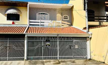 Casa Sobrado a Venda - 3 Quartos, Suite, Ampla Area Social e Excelente Localizacao na Zona Sul de Sao Jose dos Campos