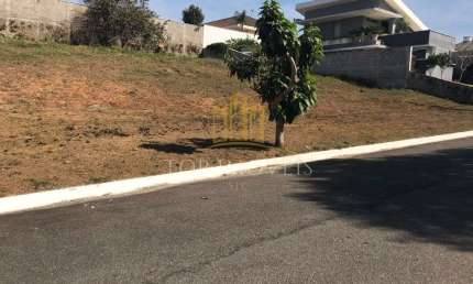 Terreno com topografia privilegiada no Residencial Santa Helena –  Cacapava, SP