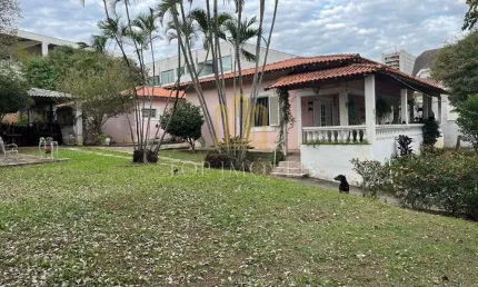 Excelente localizacao casa  terrea no jardim esplanada 1040m2 de terreno, 350m2 de area construida