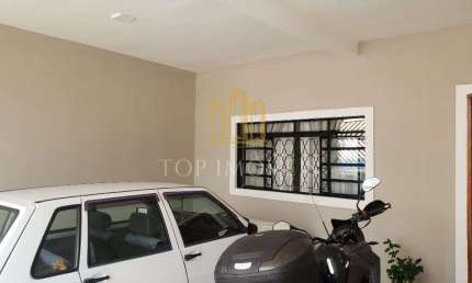 Casa terrea, dois dormitorios, duas vagas cobertas, Zona Sul