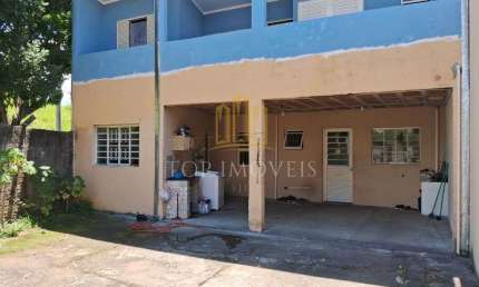 Espacoso sobrado tres dormitorios suite na vista verde