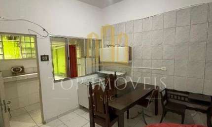 Aluguel de Apartamento simples e organizado em predio de habitacao compartilhada