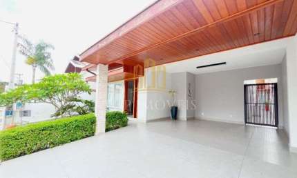 Maravilhosa casa cinco dormitorios , suite, no condominio portal da serra