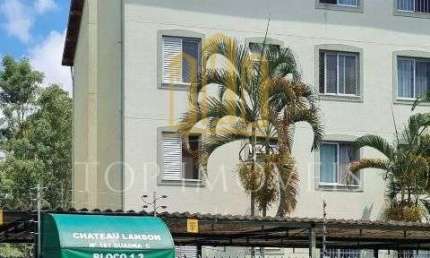 Oportunidade! Saia do aluguel um aconchegante apartamento  de 2 dormitorios todo reformado e com armarios planejado!