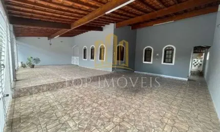 Linda Casa Localizada no Bosque dos Eucalptos 3 dormitorios Suite Churrasqueira Portao Eletronico