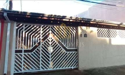 Linda casa localizada na Zona sul bairro Dom Pedro 5 dormitorios Suite