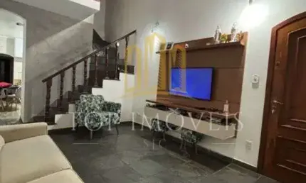 Linda Casa Localizada no Bosque dos Eucaliptos 3 dormitorios Suite Portao Automatico Rua sem saida.