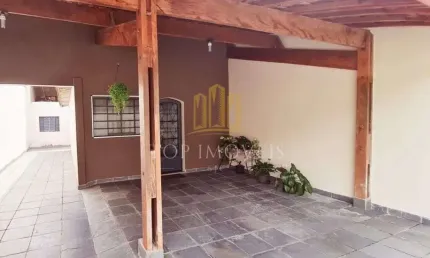 Casa tres dormitorios zona mixta na av andromeda oportunidade!