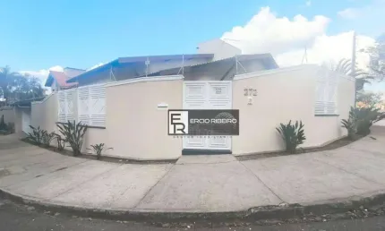 Casa com 3 dormitórios à venda, 207 m² por R$ 890.000,00 - Jardim Acapulco - São Carlos/SP