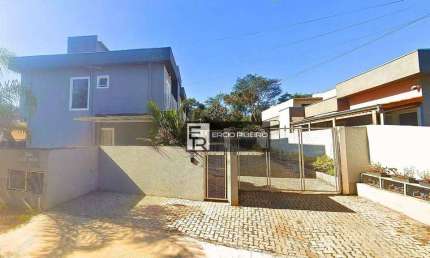 Ótima opção para morar ou investir em Atibaia casa com 2 dorms e lazer privativo no Jardim Santo Antônio – R$ 470 mil