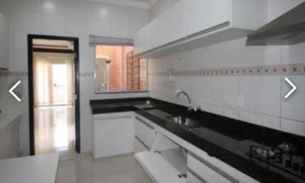 Casa com 3 quartos à venda na Rua Vanderlei Volpe, 124, Jardim Astúrias, São José do Rio Preto