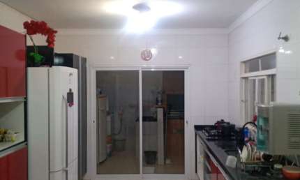 Casa com 3 quartos à venda na Rua Marina Ferreira Mello, 398, Residencial Machado I, São José do Rio Preto