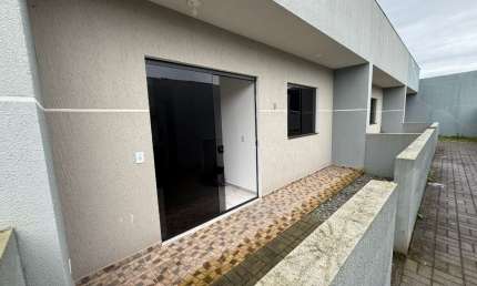 Casa com 2 quartos para alugar na Avenida Paranaguá, 118, Sertãozinho, Matinhos