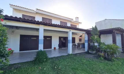 Imperdível!! casa toda em laje no bairro nazaré em cidreira/ rs