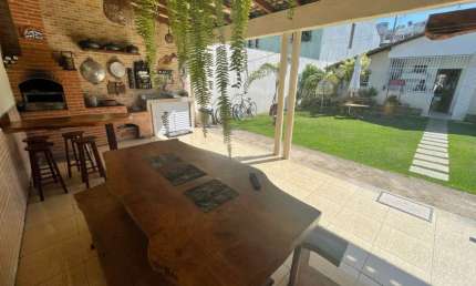 Casa Linear 4 quartos à venda, com espaço gourmet, quintal amplo no Itapebussú, Guarapari - ES.