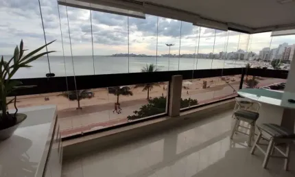 Apartamento 3 quartos, frente mar, à venda na Praia do Morro em Guarapari - ES