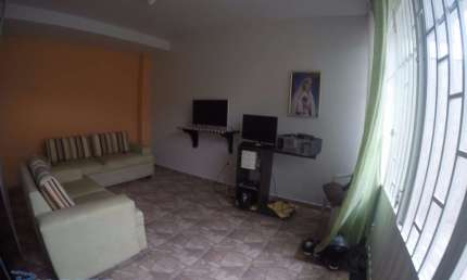 Casa Triplex 4 Quartos Á Venda no bairro São Judas em Guarapari-ES.