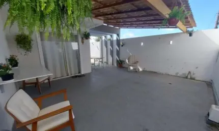 Casa duplex 2 suítes à venda em Santa Mônica- Guarapari ES.