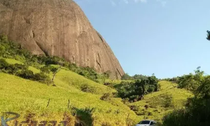 Chácara à venda em Cachoeirinha, área nobre da Zona Rural de Guarapari, à 5 minutos do trevo da BR 101.
