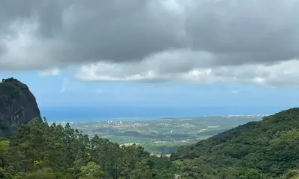Chácaras / glebas à venda em buenos aires, com áreas à partir de 2.500 m², uma vista deslumbrante da cidade de guarapari-es