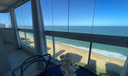 Apartamento 2 quartos frente mar à venda na Praia de Itaparica, Vila Velha ES.