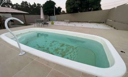 Espaço gourmet à venda com piscina, quadra de areia, área coberta, terreno de 387 m² todo murado, Nova Guarapari - ES.