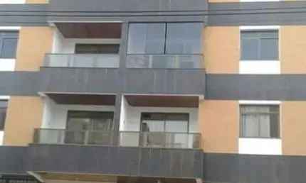 Cobertura Duplex À Venda com 4 Quartos na Praia do Morro em Guarapari-ES.