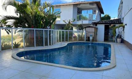 Casa com 3 quartos à venda na Praia do Morro, Guarapari , 172 m2 por R$ 1.600.000