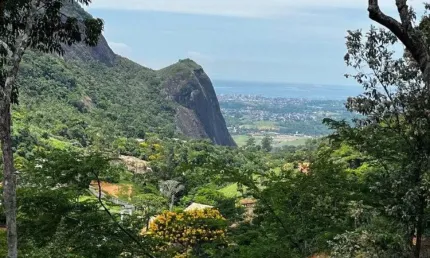 Excelente área à venda com 2.379m², na Rota da Ferradura, Buenos Aires - Guarapari-ES. Vista para Pedra do Elefante, para o mar e Cidade de Guarapari