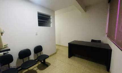 Sala comercial com 4 salas para alugar no Muquiçaba, Guarapari , 90 m2 por R$ 3.500