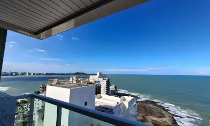 Apartamento à venda no centro de guarapari-es: 2 quartos, 1 sala, 2 banheiros, 1 vaga de garagem, 74m² de área.