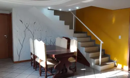 Imóvel de luxo na Praia do Morro: 3 quartos, 1 suíte, 4 salas, 4 banheiros, 2 vagas de garagem - Guarapari-ES