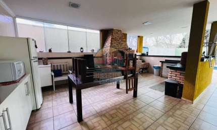 Casa mobiliada para venda ou locação no Reserva da Serra