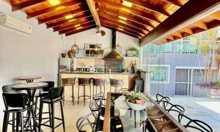 Casa a venda com 4 suítes com porteira fechada no Reserva da Serra Jundiaí