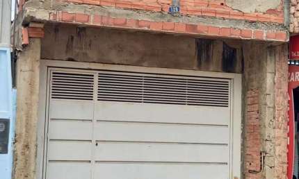 Casa comercial à venda na Praça Adelaide Guedes, Centro, Tatuí