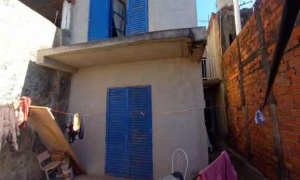 Casa em Tatuí, São Cristóvão (2 quartos, 2 salas, 2 banheiros).
