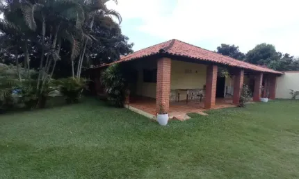 Chácara em Tatuí (5.000 m²), sede, campo futebol, piscina, etc.