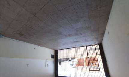 Casa no centro de Tatuí (Rua XV de Novembro), 3 quartos, 2 vagas.