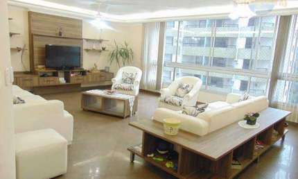 Pitangueiras,Local Nobre,70 M do Mar,1 por Andar,140 M² Úteis,Garagem,Churrasqueira,Totalmente Reformado,Top de Linha,Lindo!!!