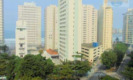Pitangueiras - Duas quadras da praia - 130 m² úteis - 02 vagas.