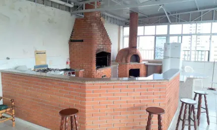 Pitangueiras - região central - 105 m² úteis - garagem - condomínio baixo - próximo da praia.
