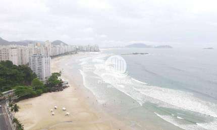 Excelente cobertura a beira mar na Praia das Astúrias