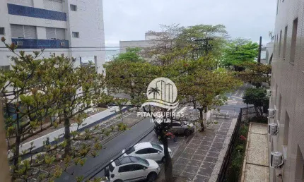 Apartamento de 3 quartos e 3 banheiros em ótima localização na praia das Pitangueiras.